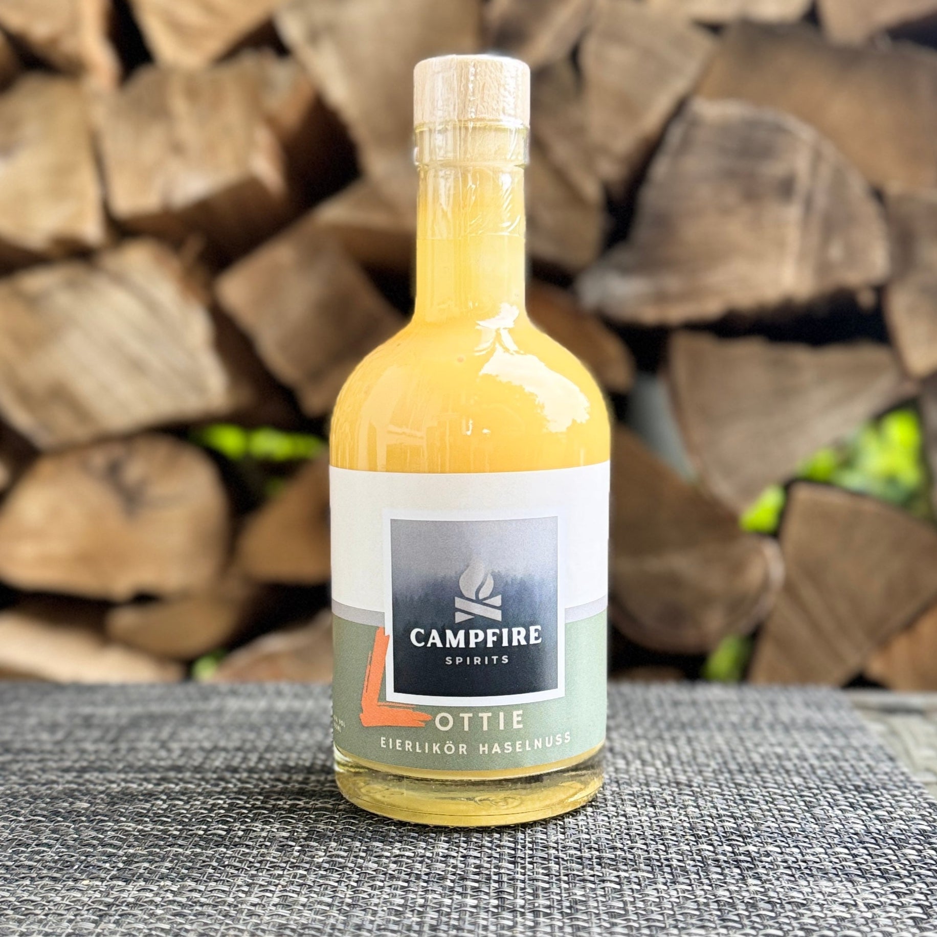 Lottie Eierlikör mit Haselnuss